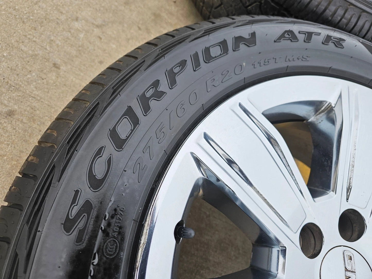 20" GMC Sierra Yukon DENALI OEM wheels rims 5752 chrome tires PIRELLI A/T NEW
