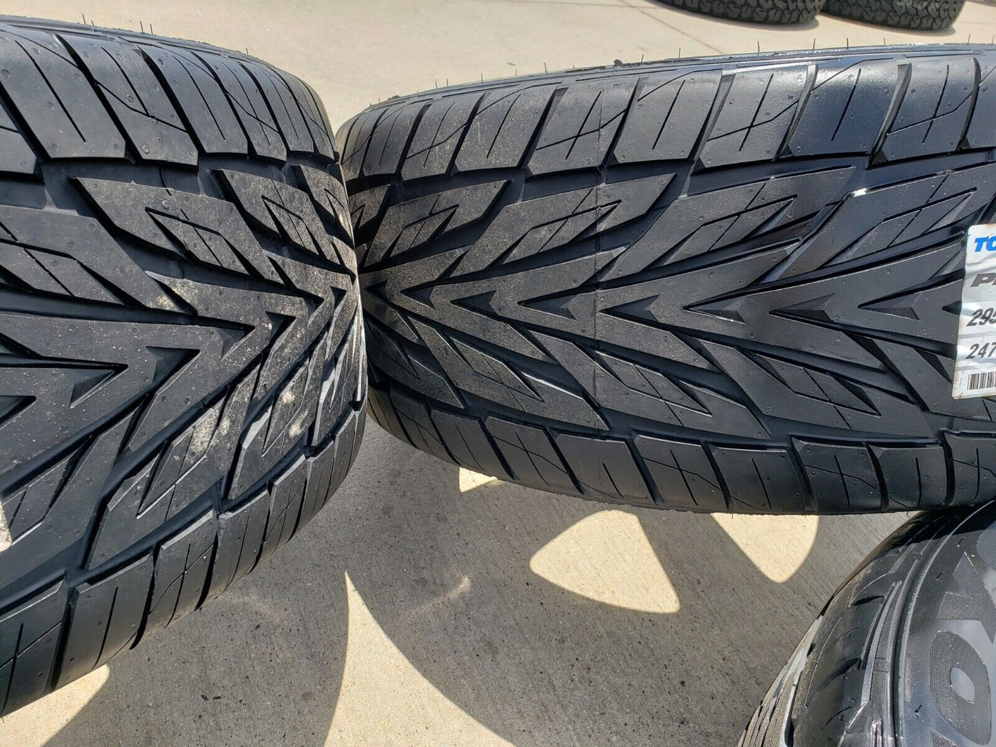 20" Jeep Grand Cherokee SRT Trackhawk OEM 9139 wheels rims tires NEW