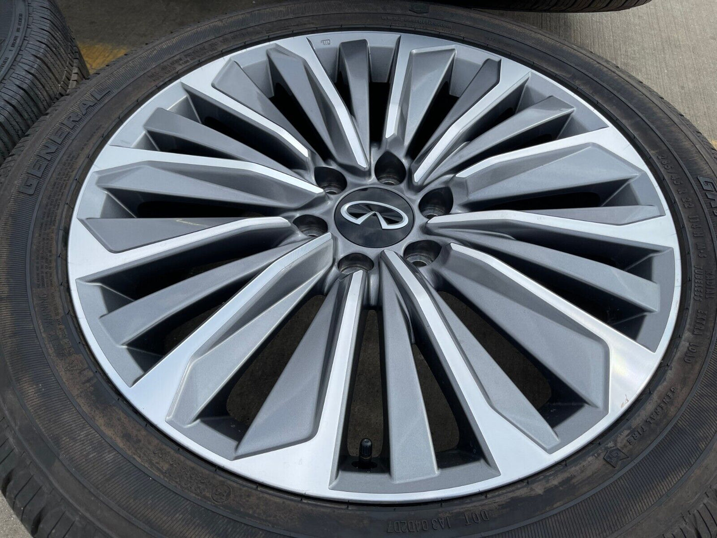 22" Infiniti QX80 QX56 Nissan Titan Armada OEM wheels rims tires 2024 2025