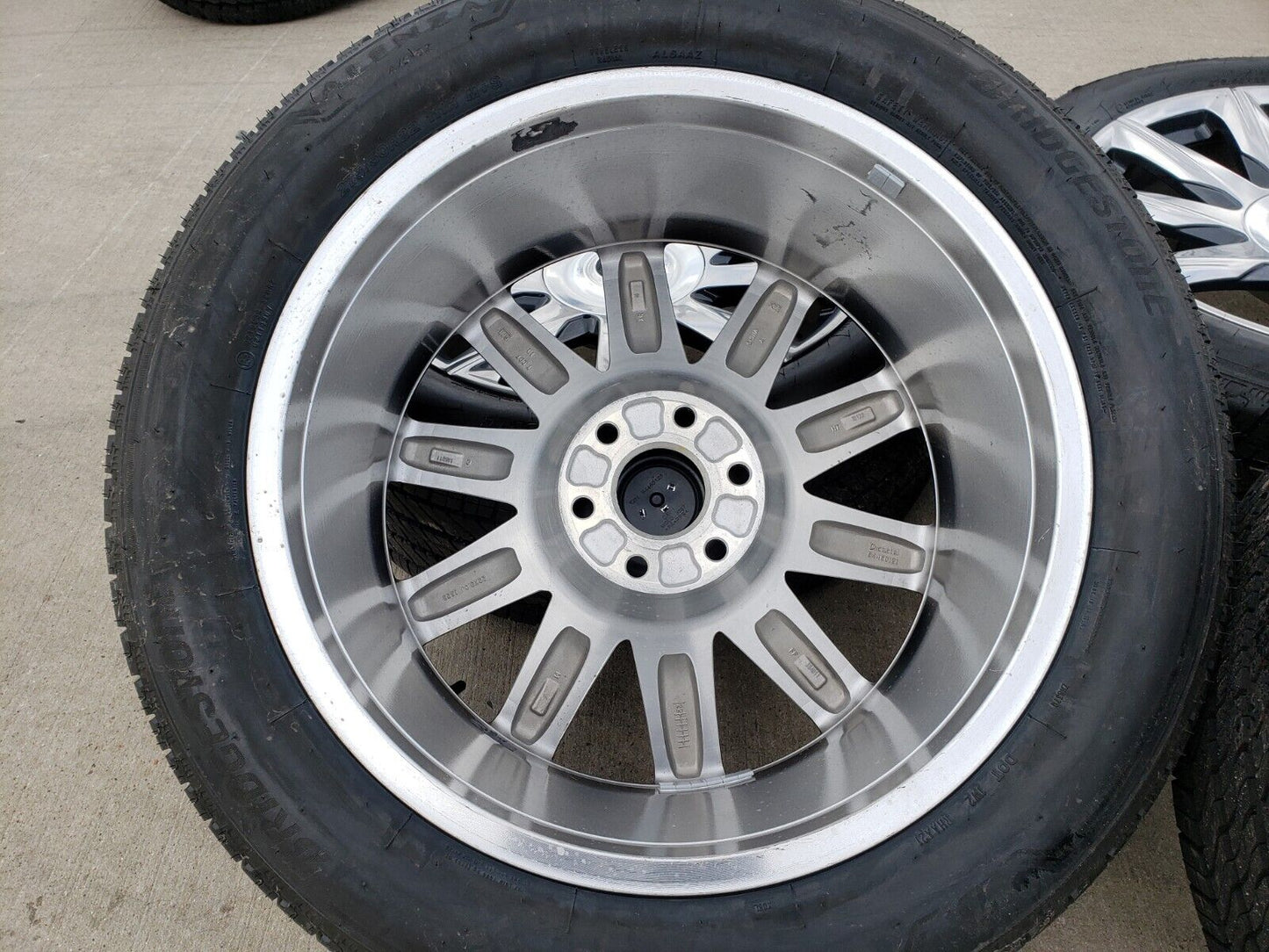 22" Cadillac Escalade Platinum OEM ORIGINAL wheels rims 95078 2023 2024 2025 NEW