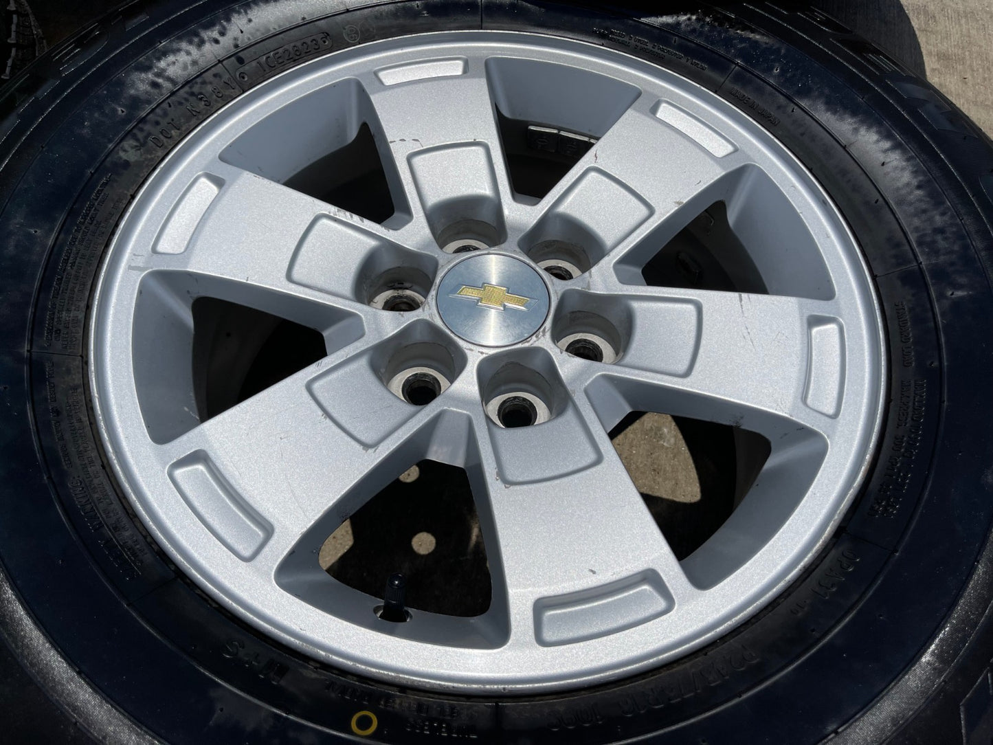16" Chevy Colorado Z71 GMC Canyon OEM 5670 wheels rims tires