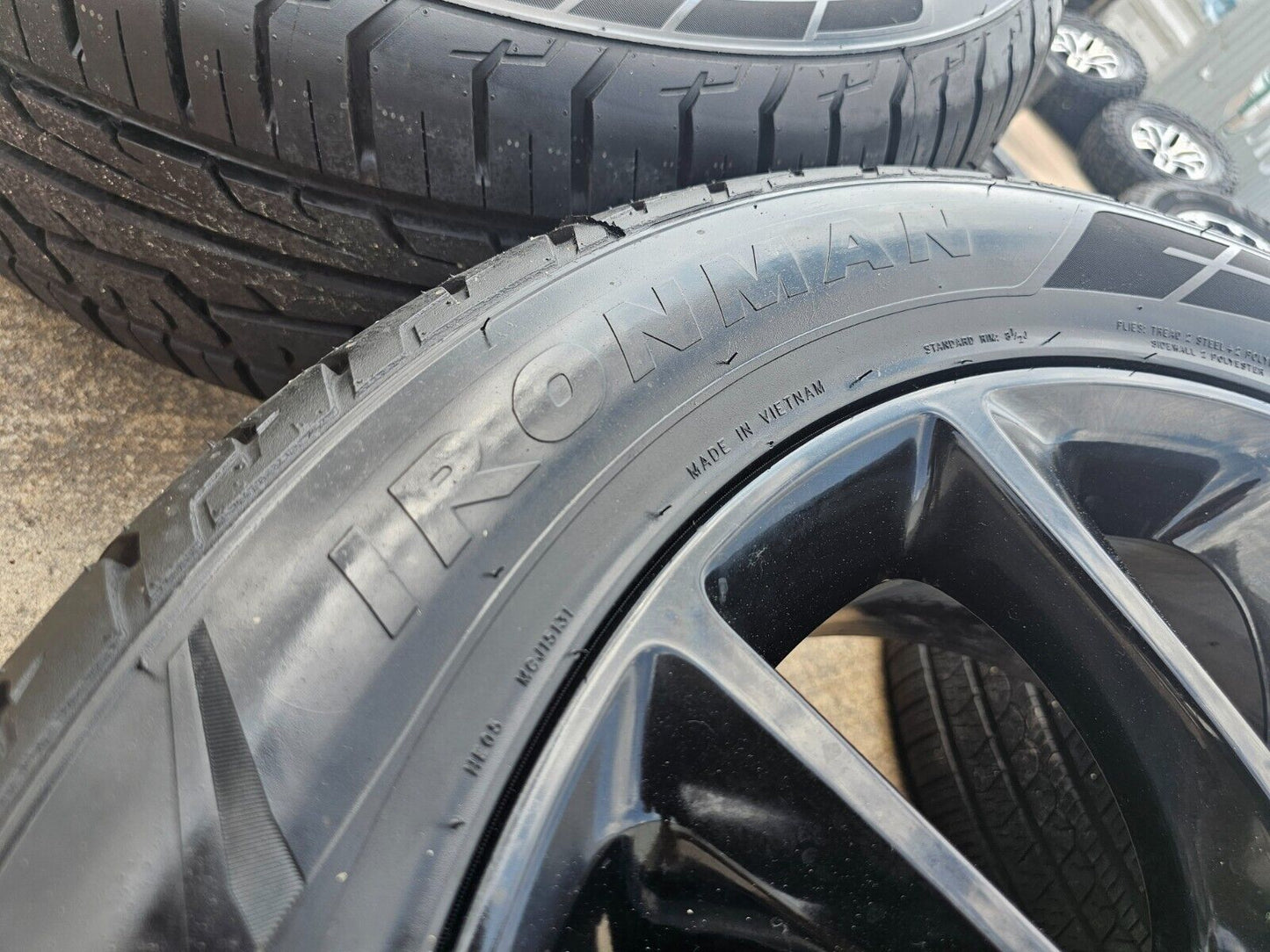 20" Dodge Durango Jeep Grand Cherokee OEM wheels rims 2496 tires