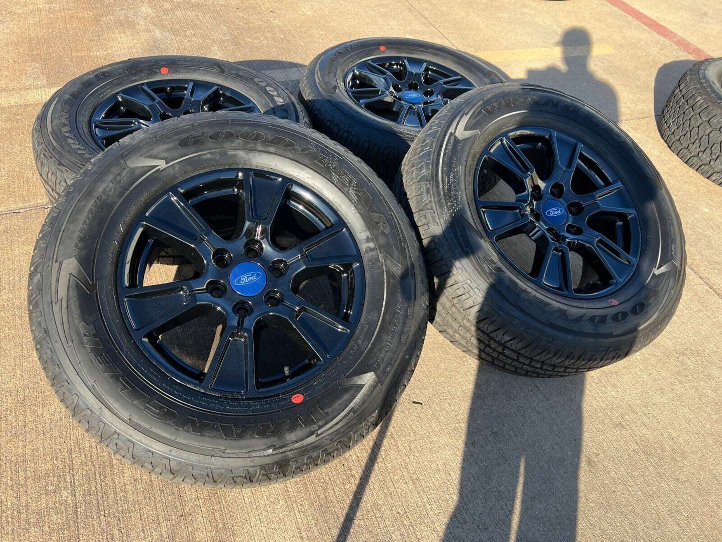 18" Ford F-150 Expedition OEM Tremor black rims wheels 3998 tires NEW