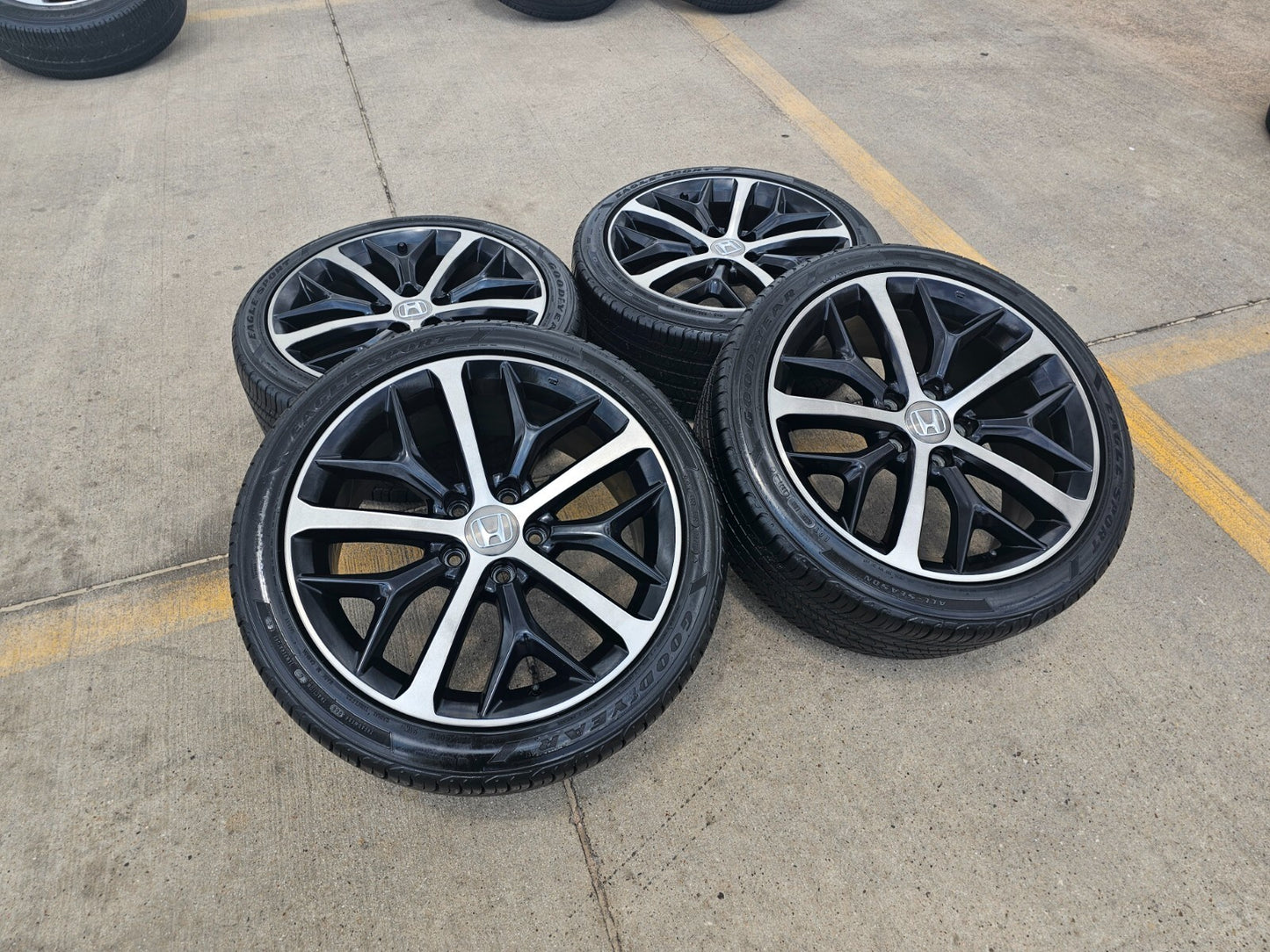 18" Honda Civic OEM wheels rims 63163 HR-V Accord tires
