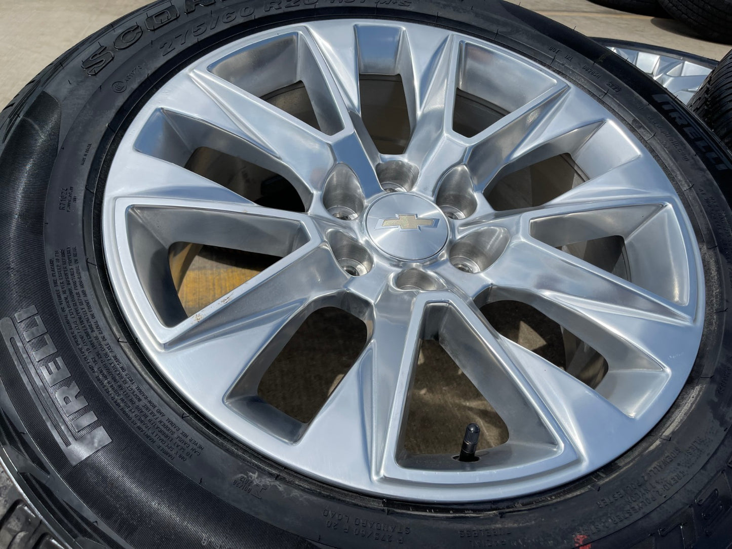 20" Chevy Tahoe Silverado LTZ 5920 OEM wheels rims Yukon 2025 2026 PIRELLI NEW