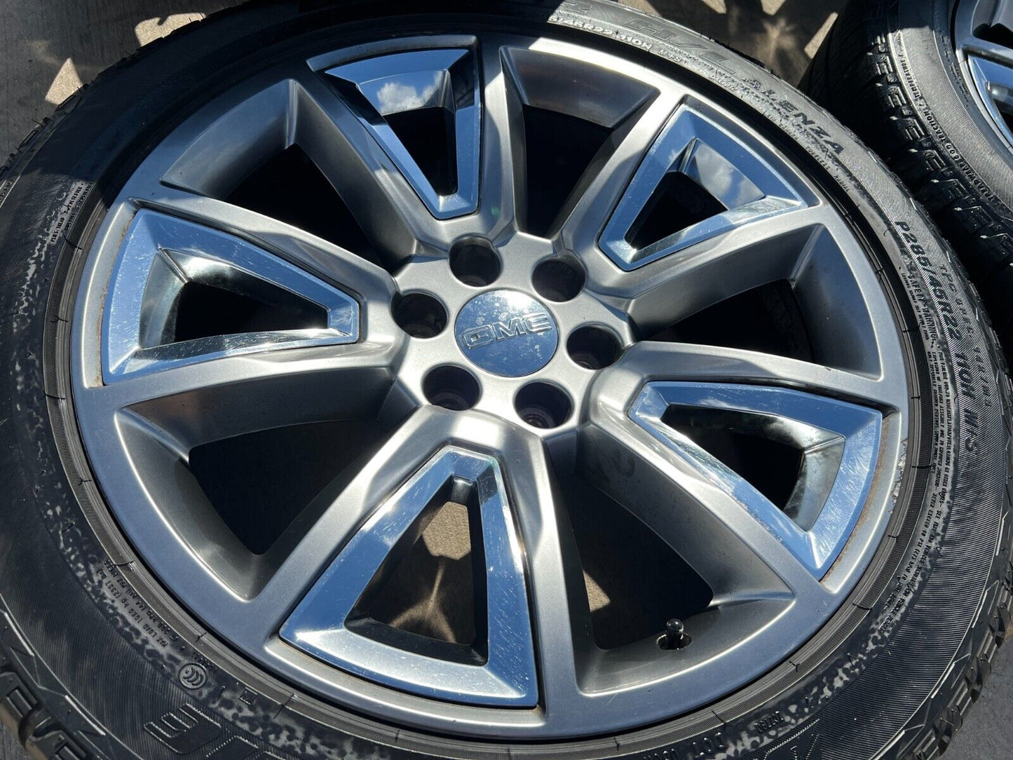 22" Chevy Tahoe Silverado Suburban chrome 5696 OEM wheels rims 2017 2018 2019