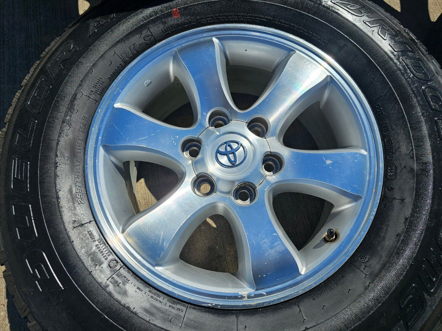 17" Toyota 4Runner Tacoma OEM wheels rims 69430 FJ tires