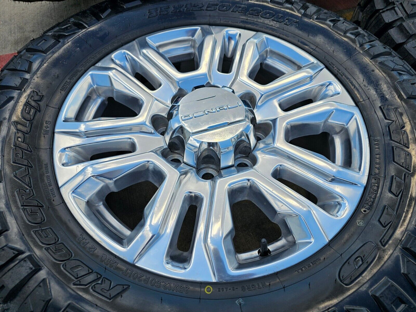 20" GMC Sierra 2500 3500 Denali OEM 5957 wheels rims 2024 2025 tires 35" NEW