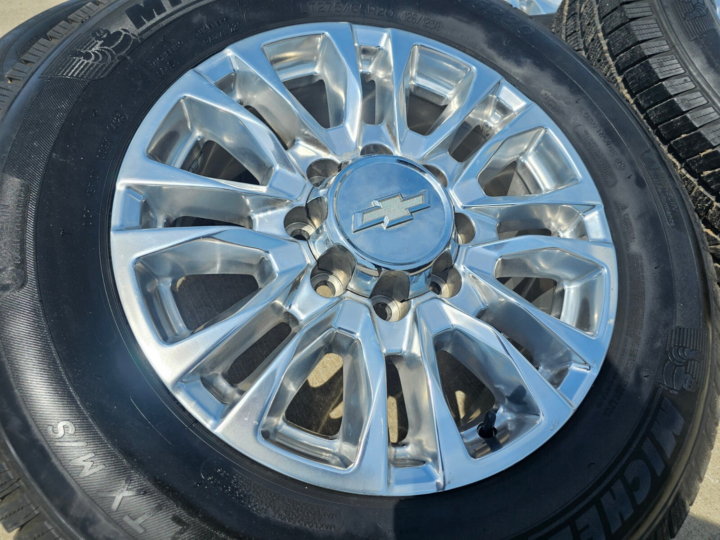 20" Chevy Silverado High Country 2500 3500 OEM 5961 wheels rims tires MICHELIN
