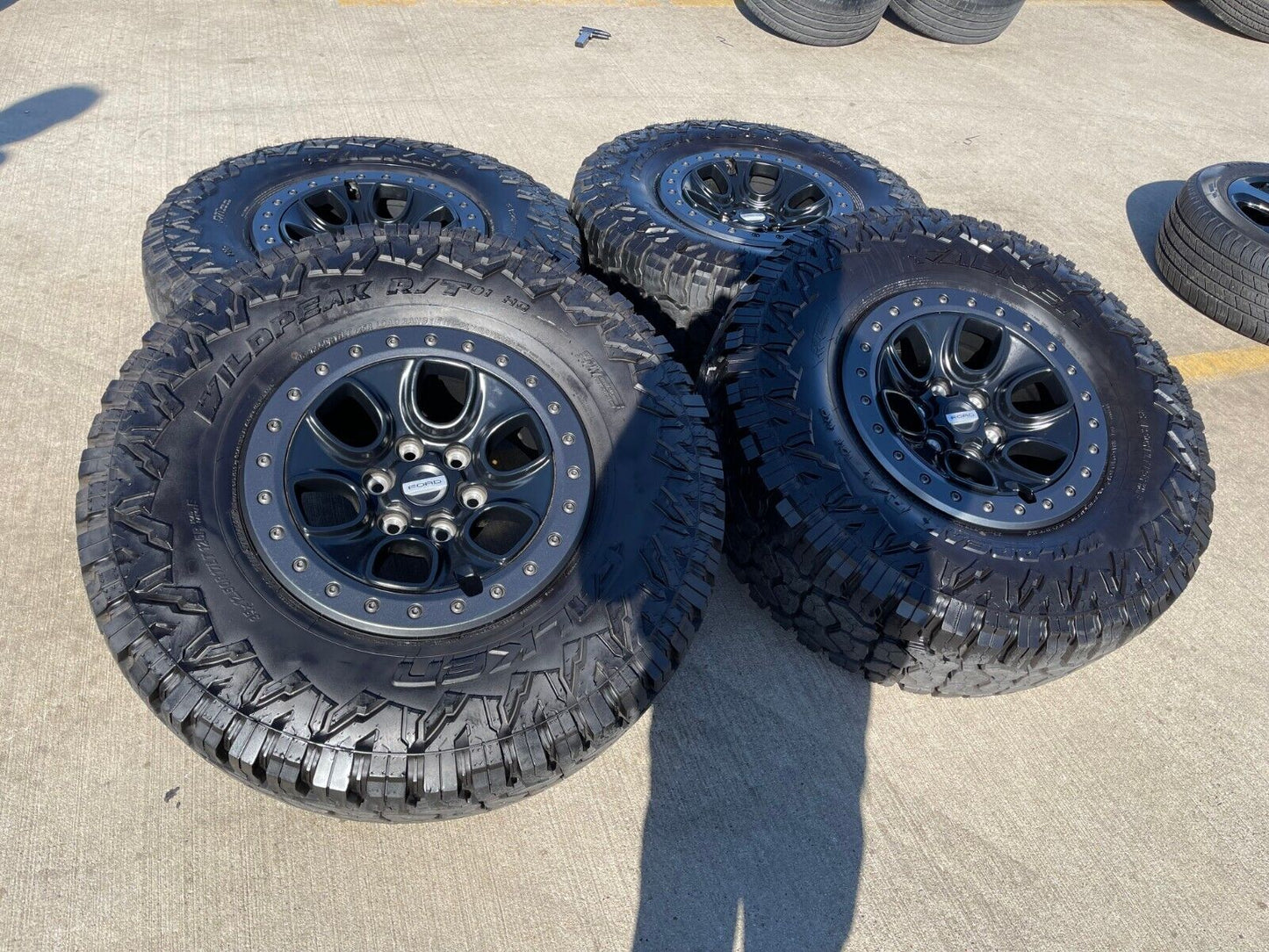 17" Ford F-150 Raptor OEM BEADLOCK rims wheels 10459 95210 FALKEN 35" tires NEW