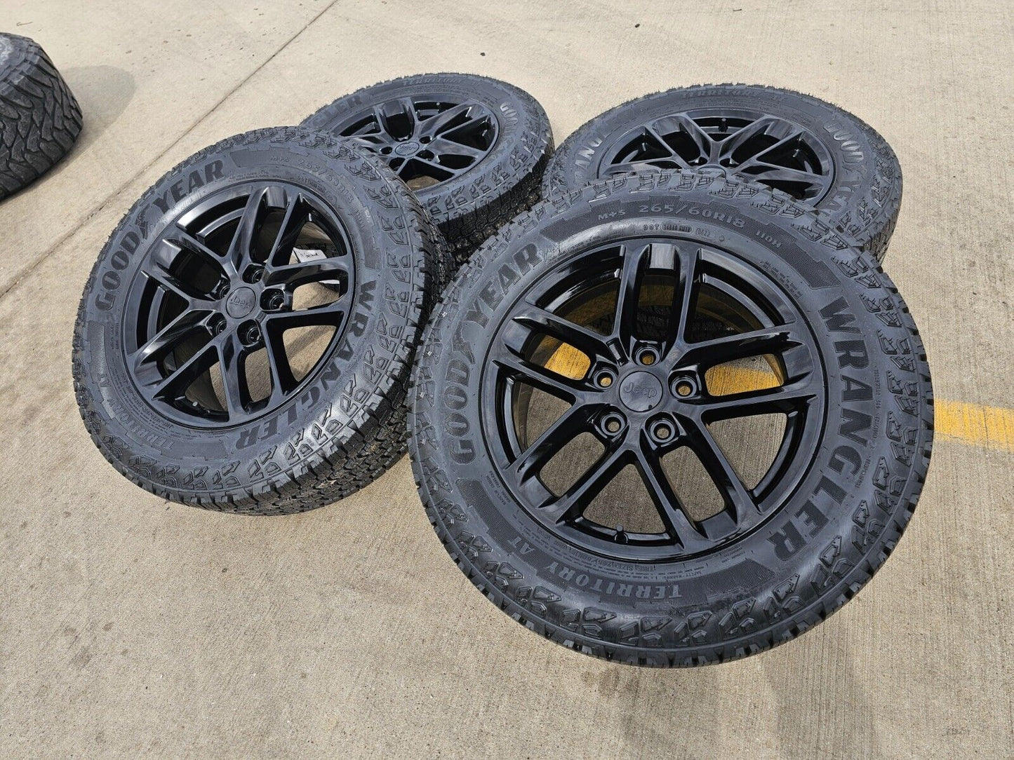 18" Jeep Grand Cherokee L OEM wheels rims 9286 Durango black 2023 2024 2025 NEW
