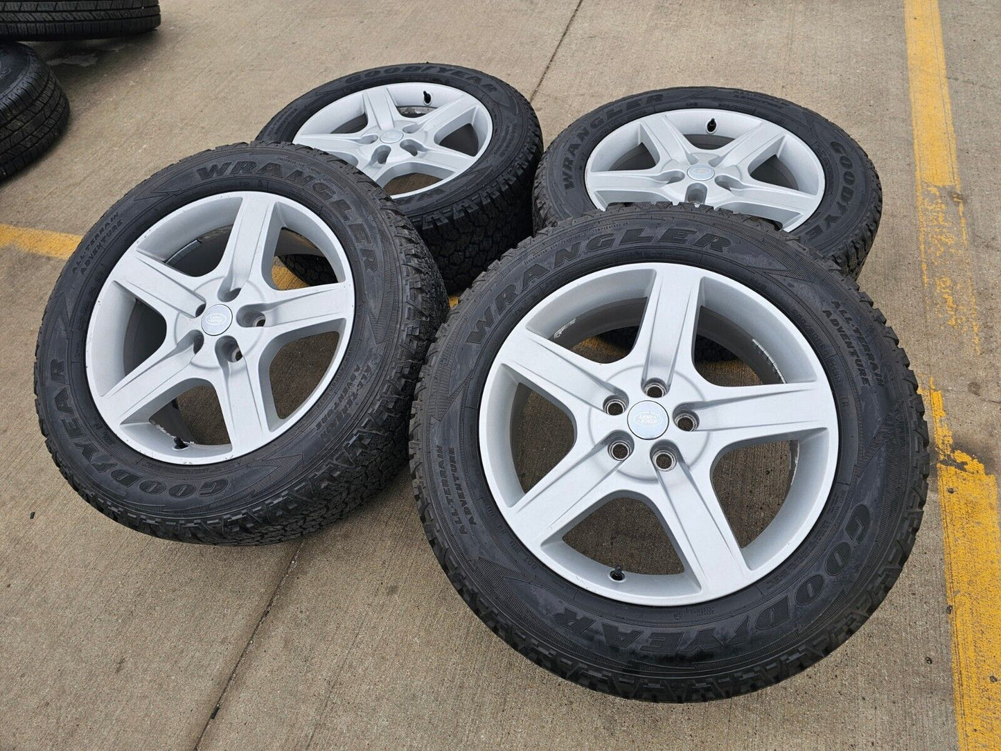 20" Land Rover Defender OEM wheels rims 72352 96980 Range 2023 2024 2025