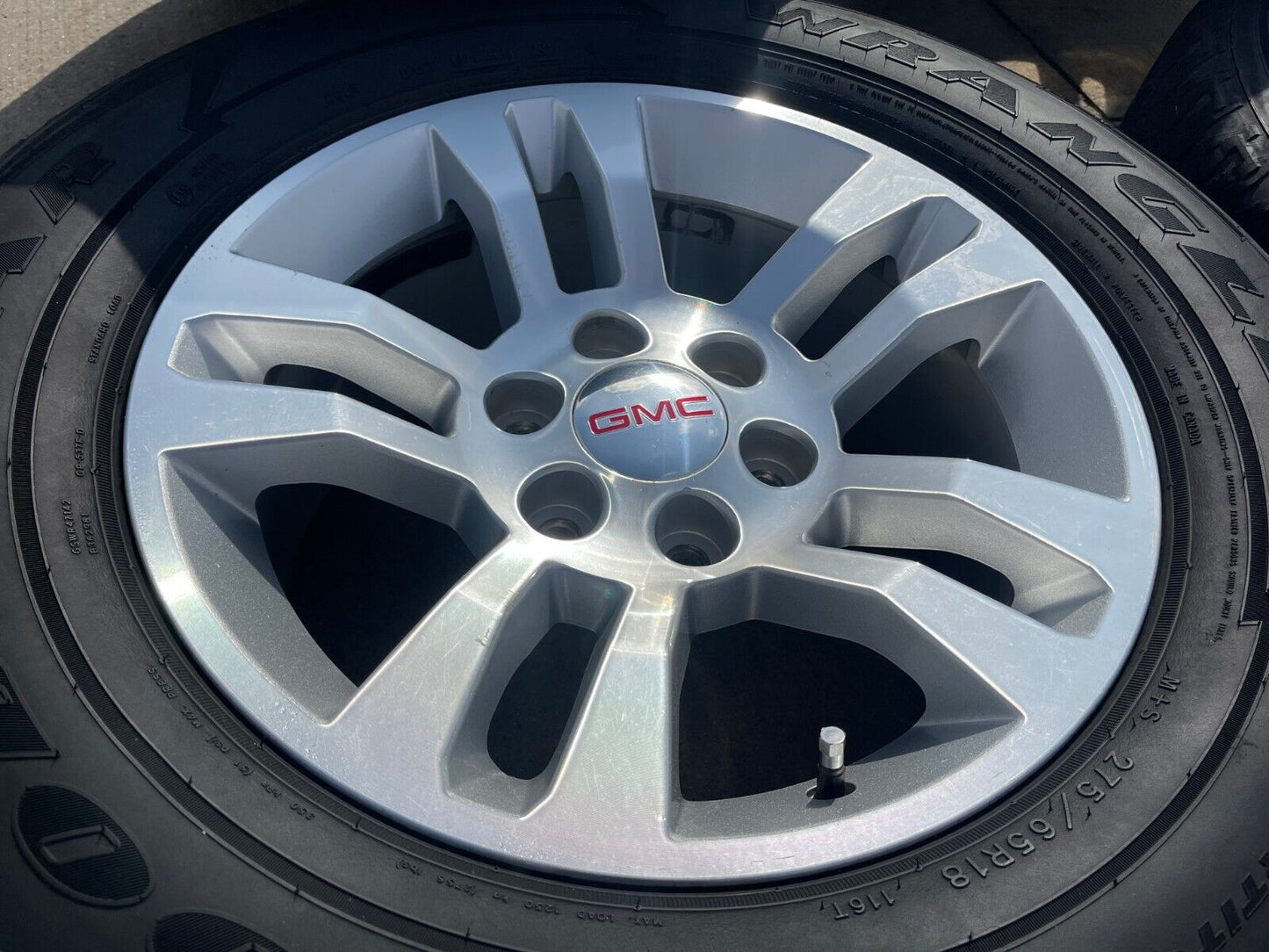 18" Chevy Tahoe Suburban Z71 OEM 5646 wheels rims tires Silverado 1500