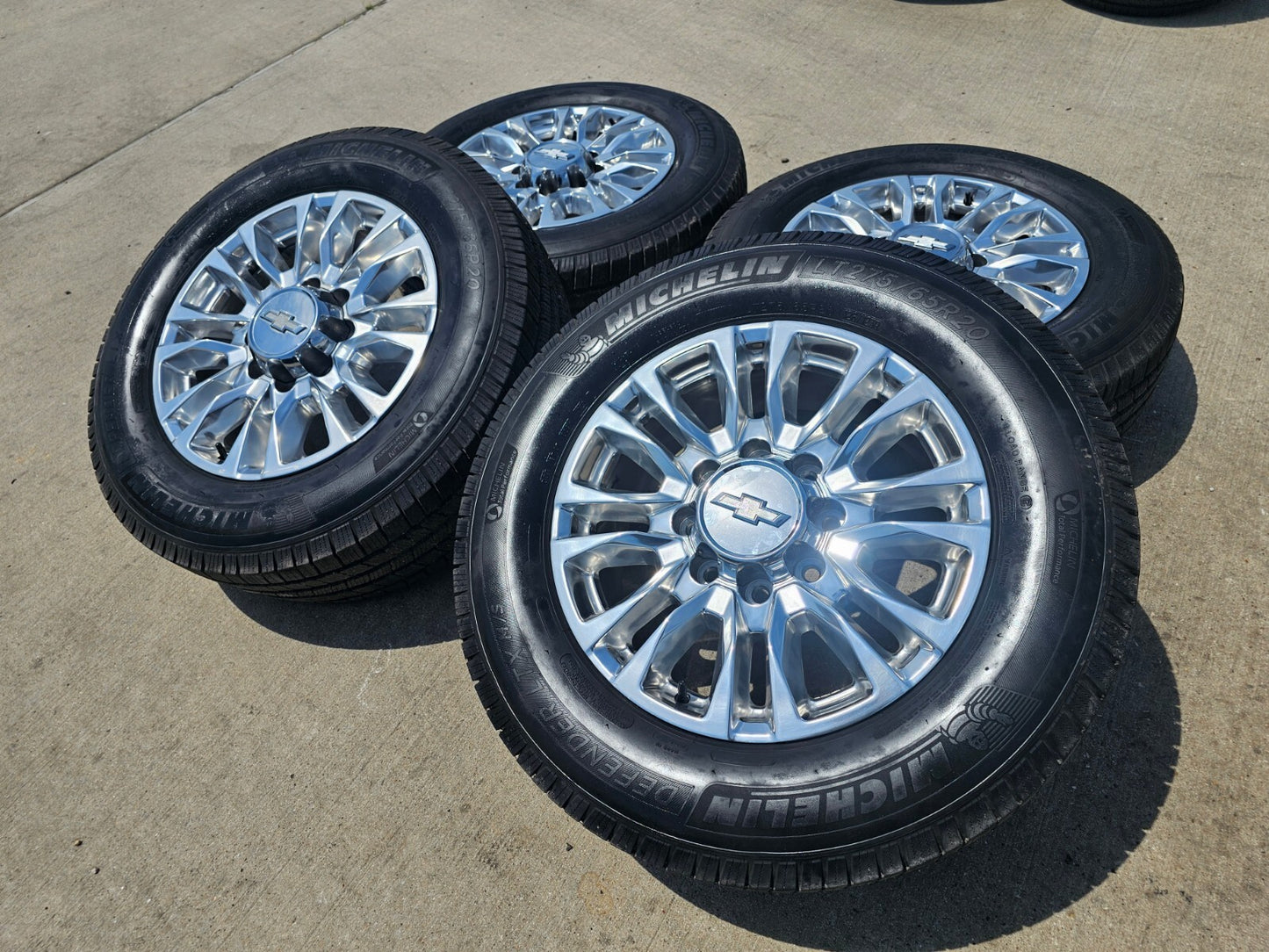 20" Chevy Silverado High Country 2500 3500 OEM 5961 wheels rims tires MICHELIN