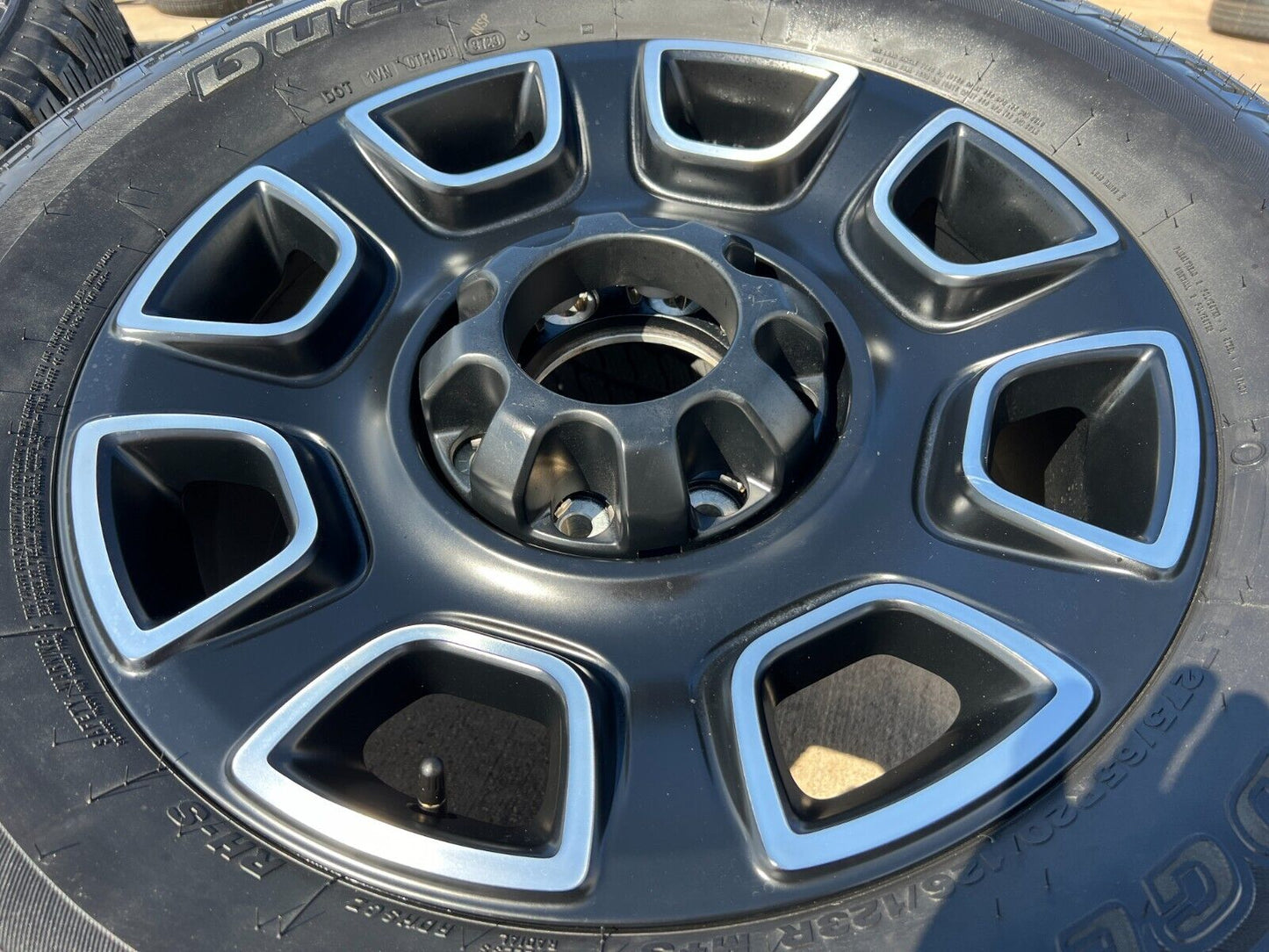 20" Ford F-250 F-350 OEM Lariat Platinum wheels rims 10486 2023 2024