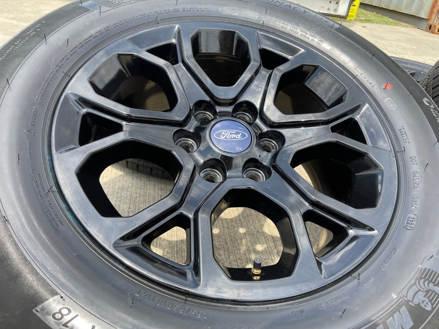 18" Ford F-150 OEM rims wheels 10438 Expedition 2023 2024 2025 2026 MICHELIN NEW