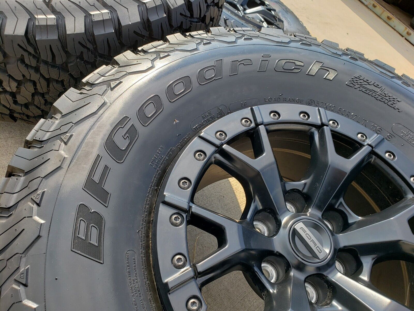 17" Ford F-150 Raptor R OEM BEADLOCK 10460 rims wheels 37" tires BFG NEW