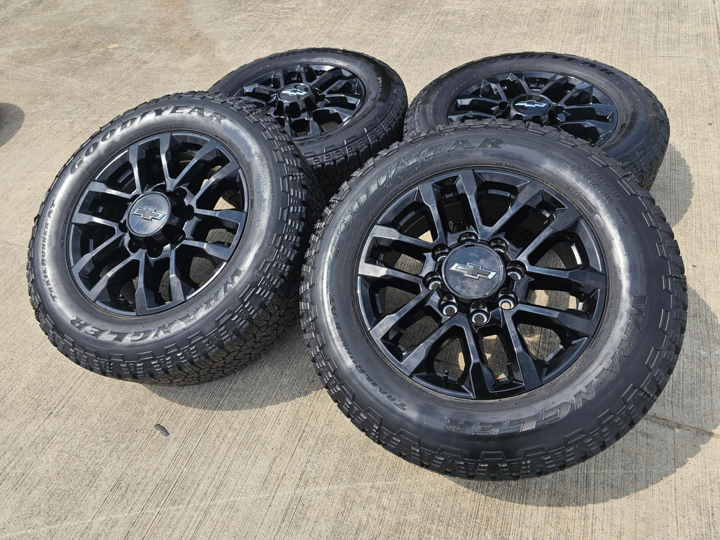 20" Chevy Silverado Trail Boss GMC AT4 2500 OEM 94030 wheels rims 2025 NEW