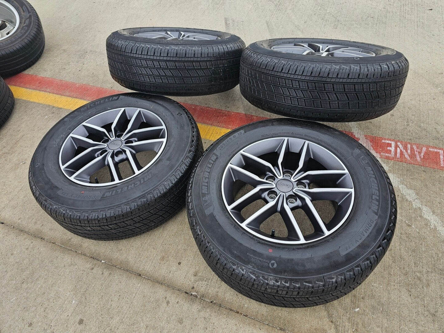18" Jeep Grand Cherokee Durango OEM 9164 LIMITED wheels rims tires MICHELIN NEW
