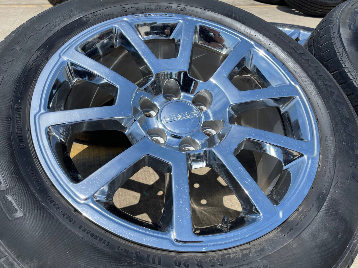 20" GMC Sierra Yukon DENALI OEM CHROME wheels rims 5644 tires