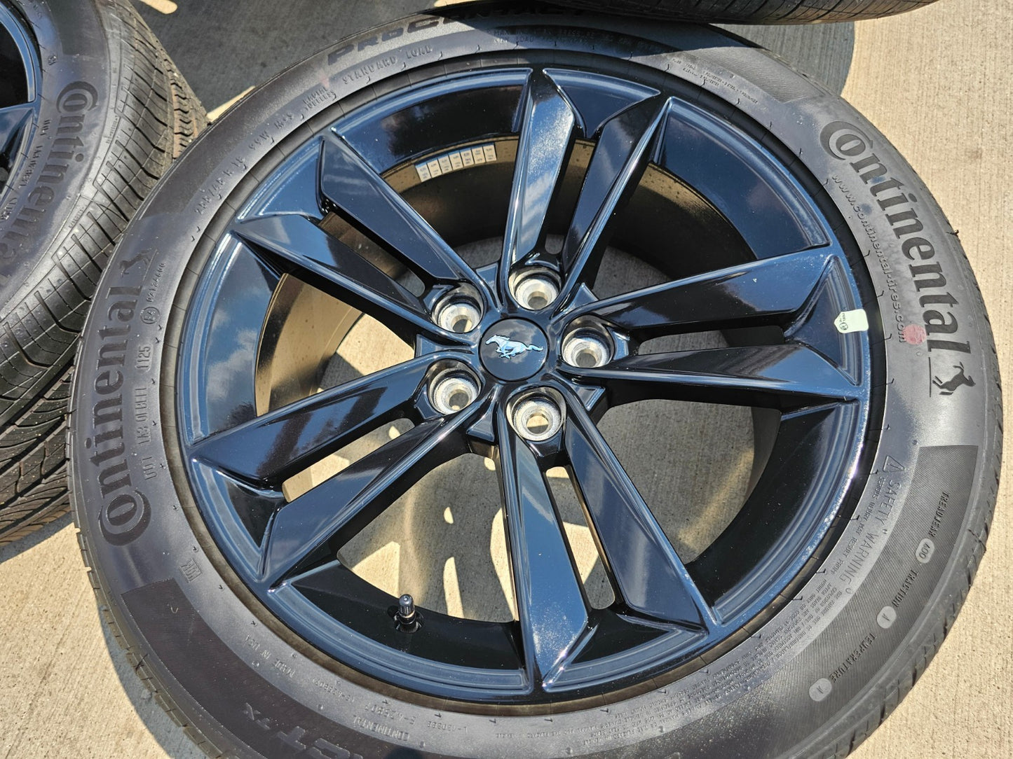 18" Ford Mustang GT OEM BLACK wheels rims PR3C-1007-BA tires 2024 2025 2026 NEW