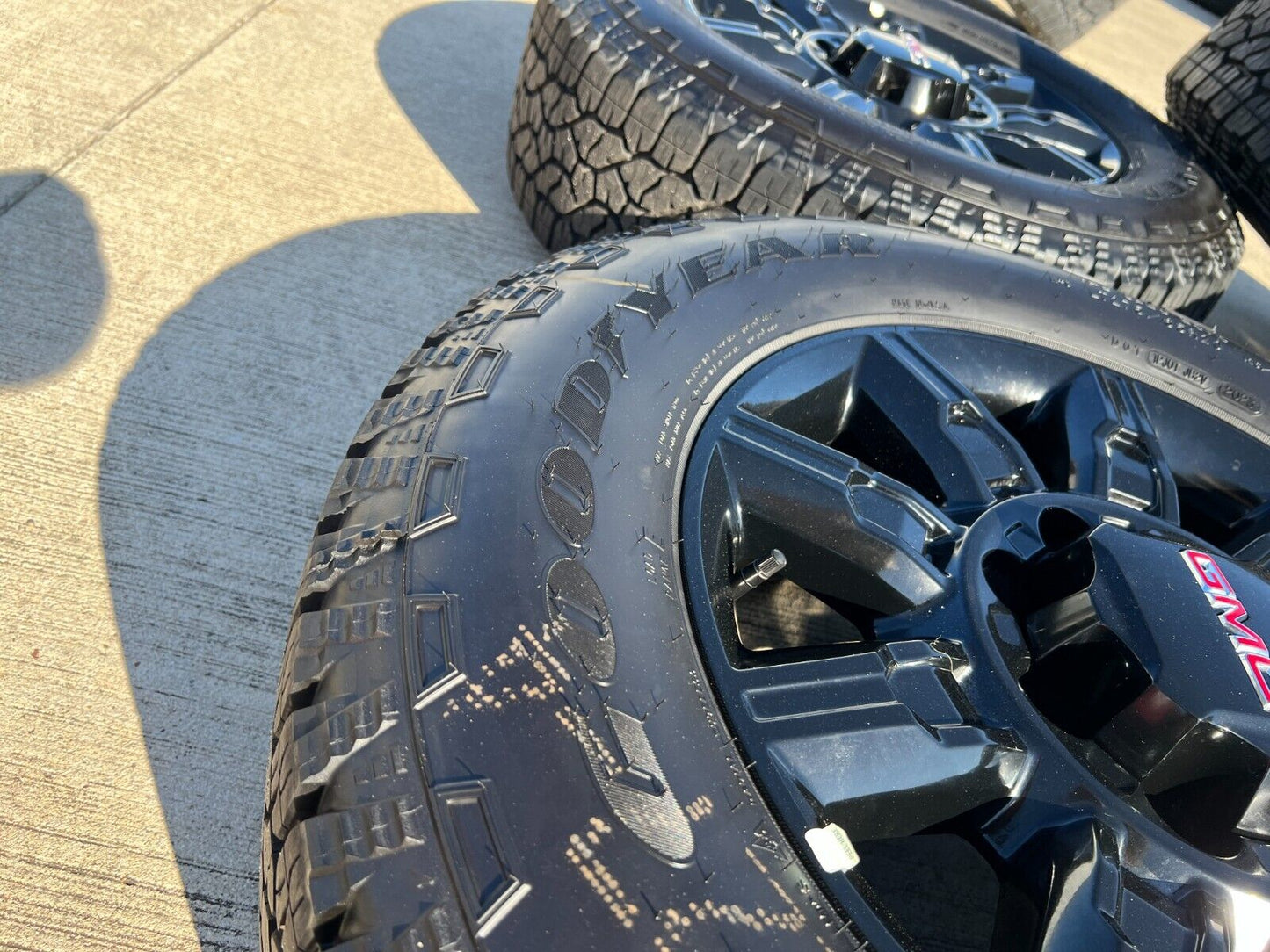 20" GMC Sierra DENALI 2500 3500 OEM 5963 wheels rims Silverado 2024 2025 NEW