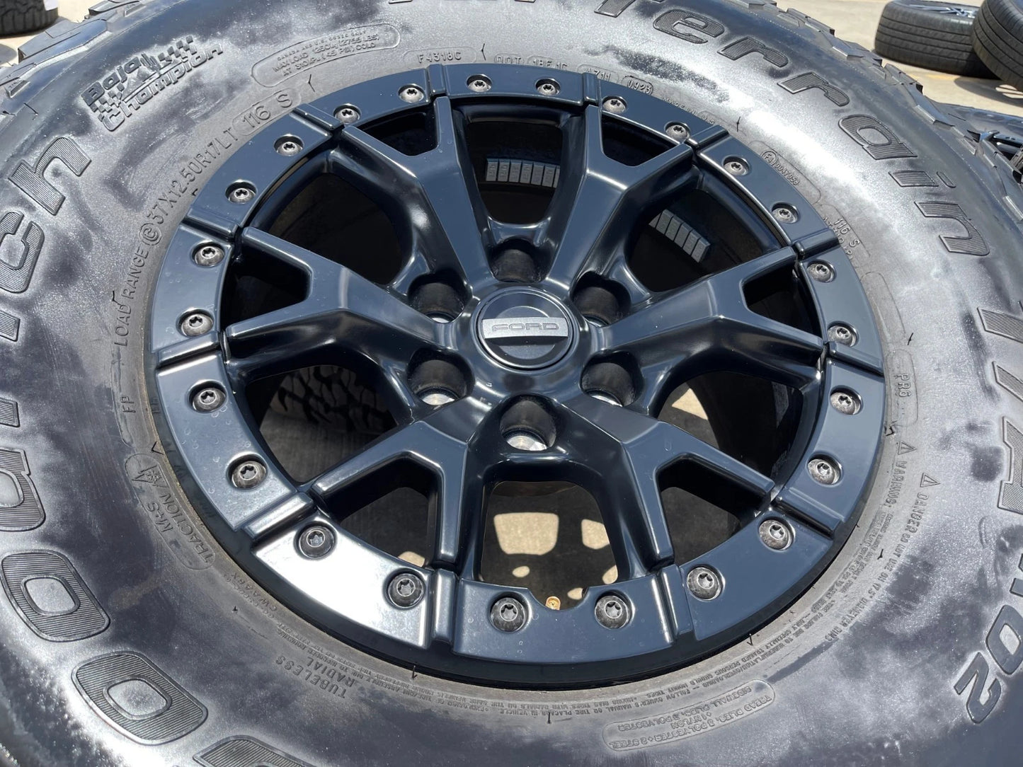 17" Ford F-150 Raptor R OEM BEADLOCK 10460 rims wheels 37" tires BFG