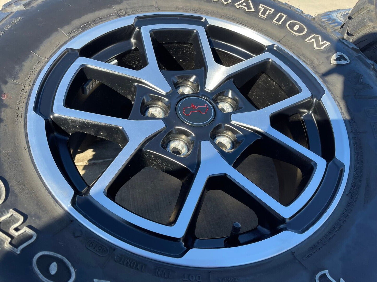 17" Jeep Wrangler Rubicon OEM wheels rims Gladiator tires 2023 2024 2025