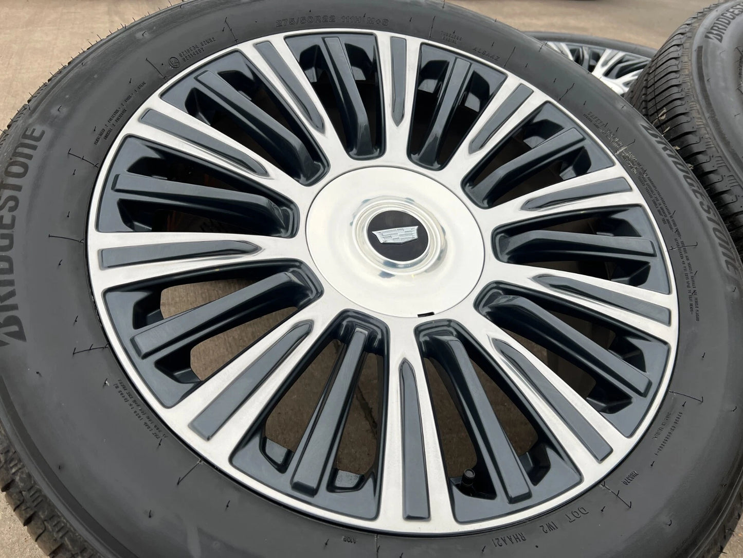 22" Cadillac Escalade Platinum OEM 4876 95167 wheels rims 2023 2024 2025 NEW