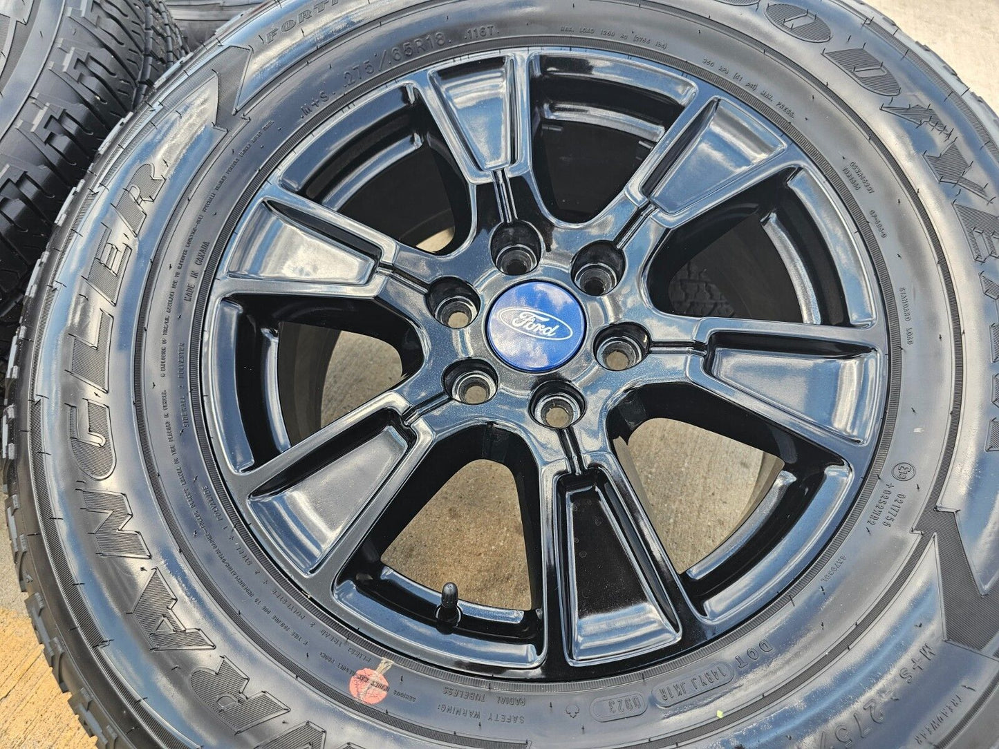 18" Ford F-150 Expedition OEM Black rims wheels 3998 tires