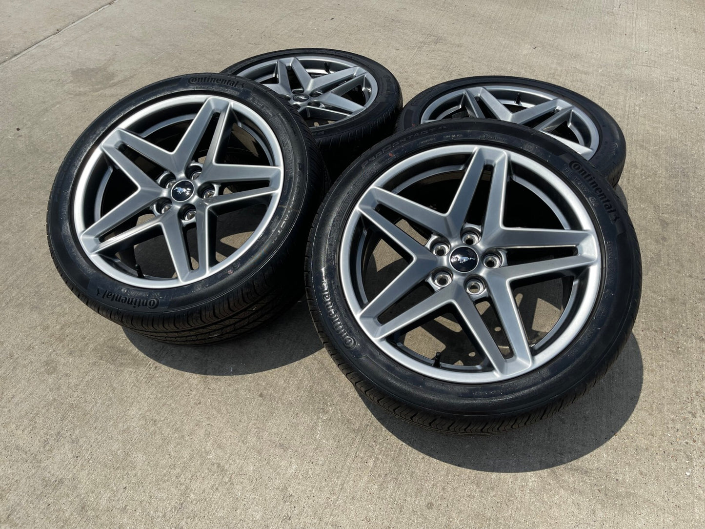 19" Ford Mustang Stealth GT OEM wheels rims tires 2022 2023 2024 2025 2026 NEW