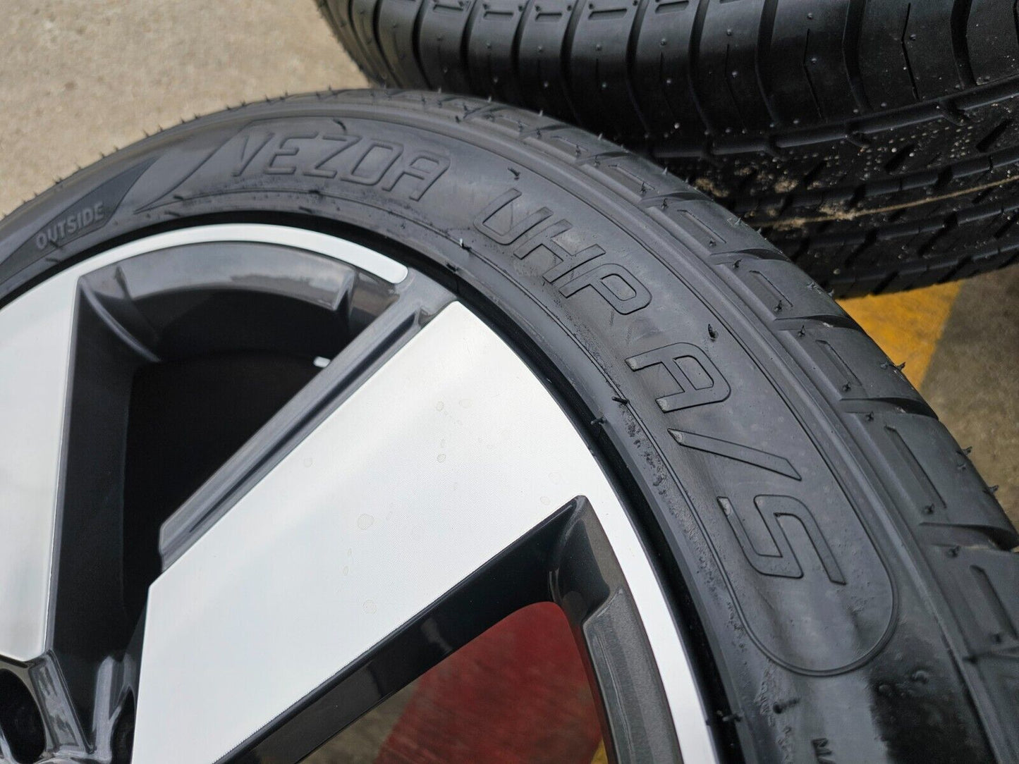 20" Hyundai Santa Fe OEM wheels rims tires 52910R6210 2018 2022 2023 2024 2025