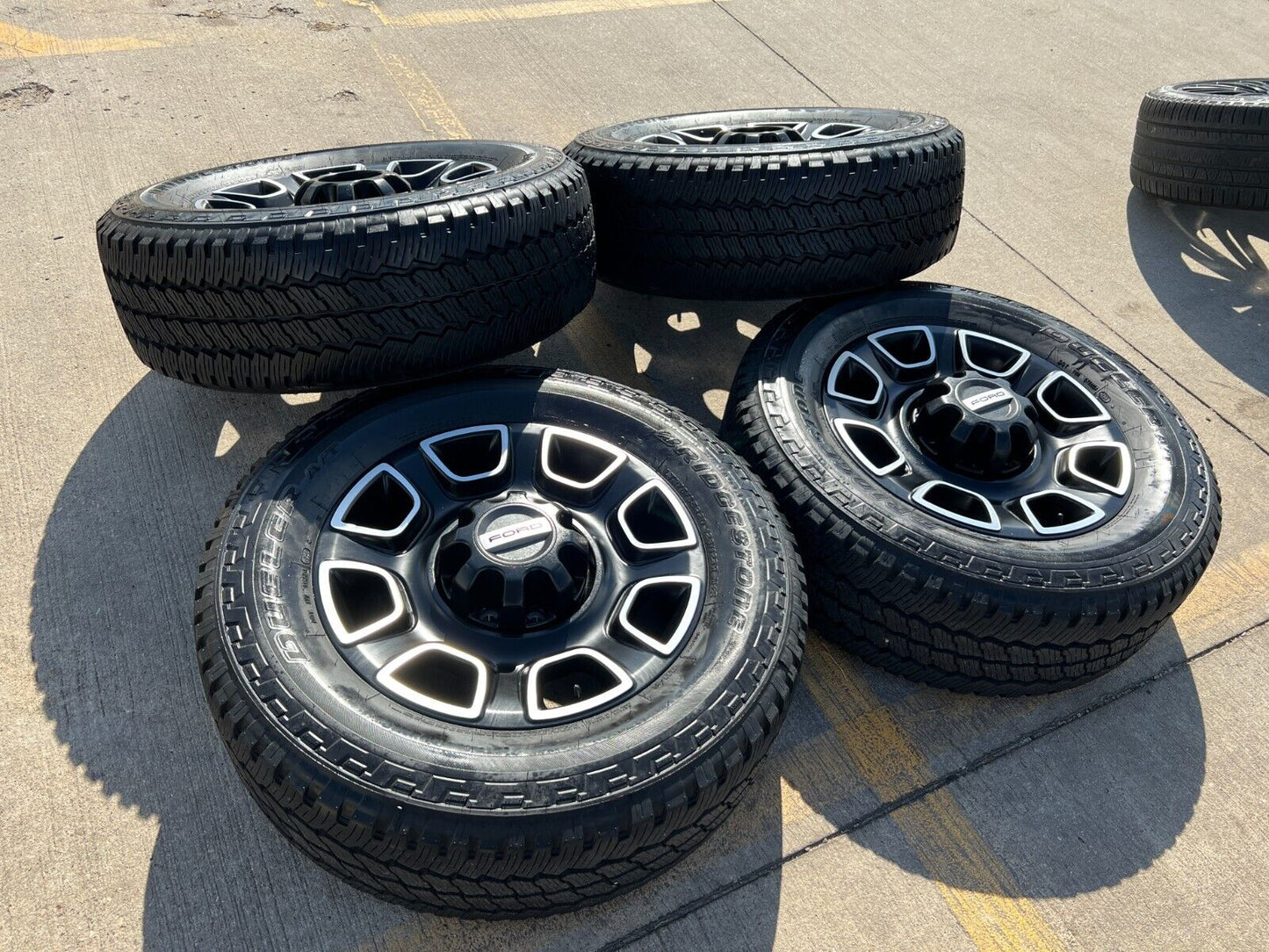 20" Ford F-250 F-350 OEM Lariat Platinum wheels rims 10486 2023 2024