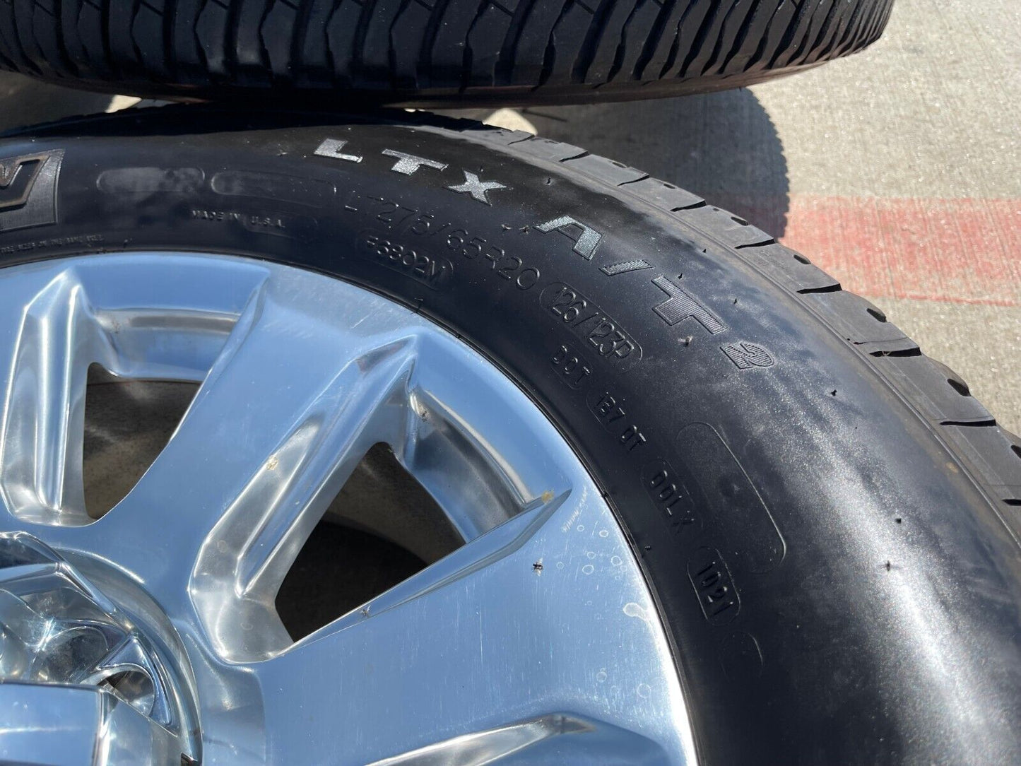 20" Ford F-250 F-350 Platinum OEM rims wheels 10103 tires MICHELIN