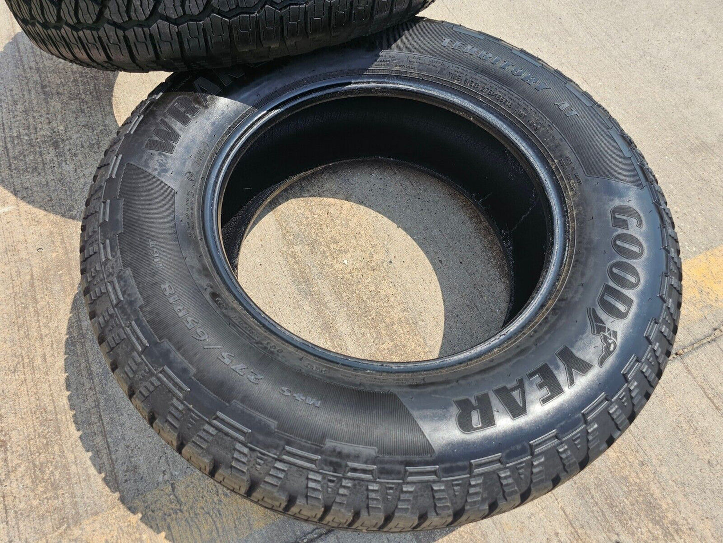 (1) 275/65/18 Goodyear Wrangler Territory A/T tire NEW