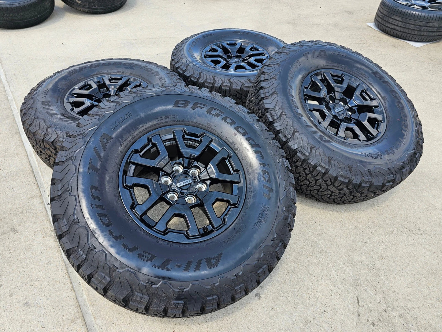 17" Ford F-150 Raptor Bronco OEM rims wheels 10461 tires 37" BFG NEW