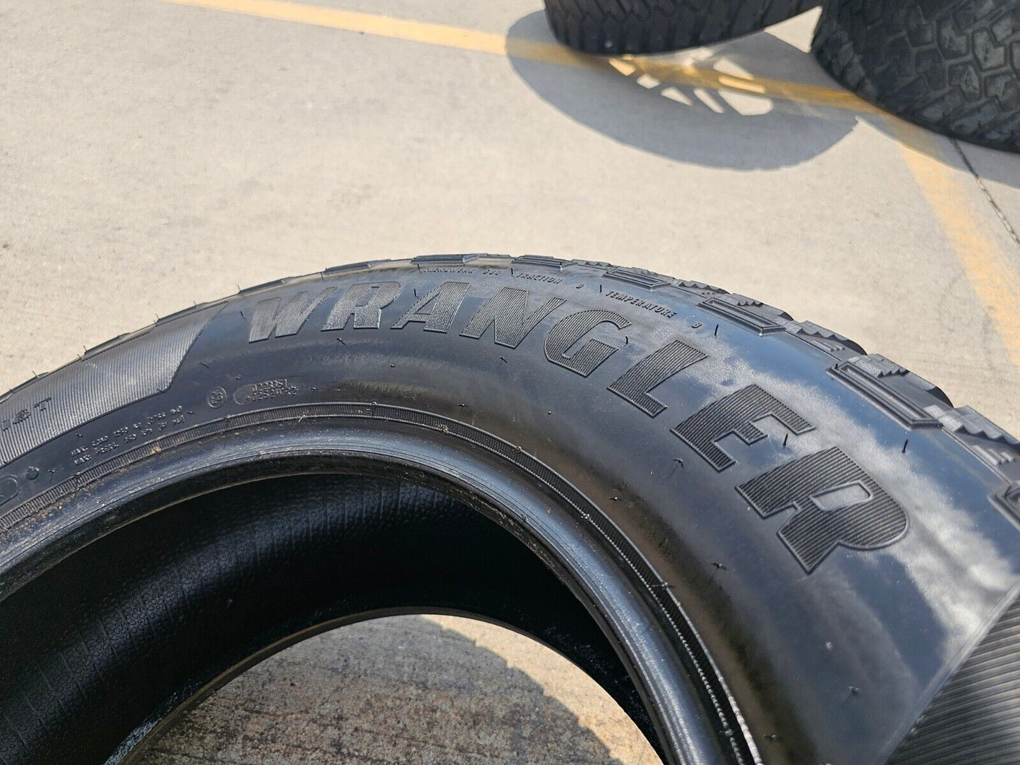 (1) 275/65/18 Goodyear Wrangler Territory A/T tire NEW