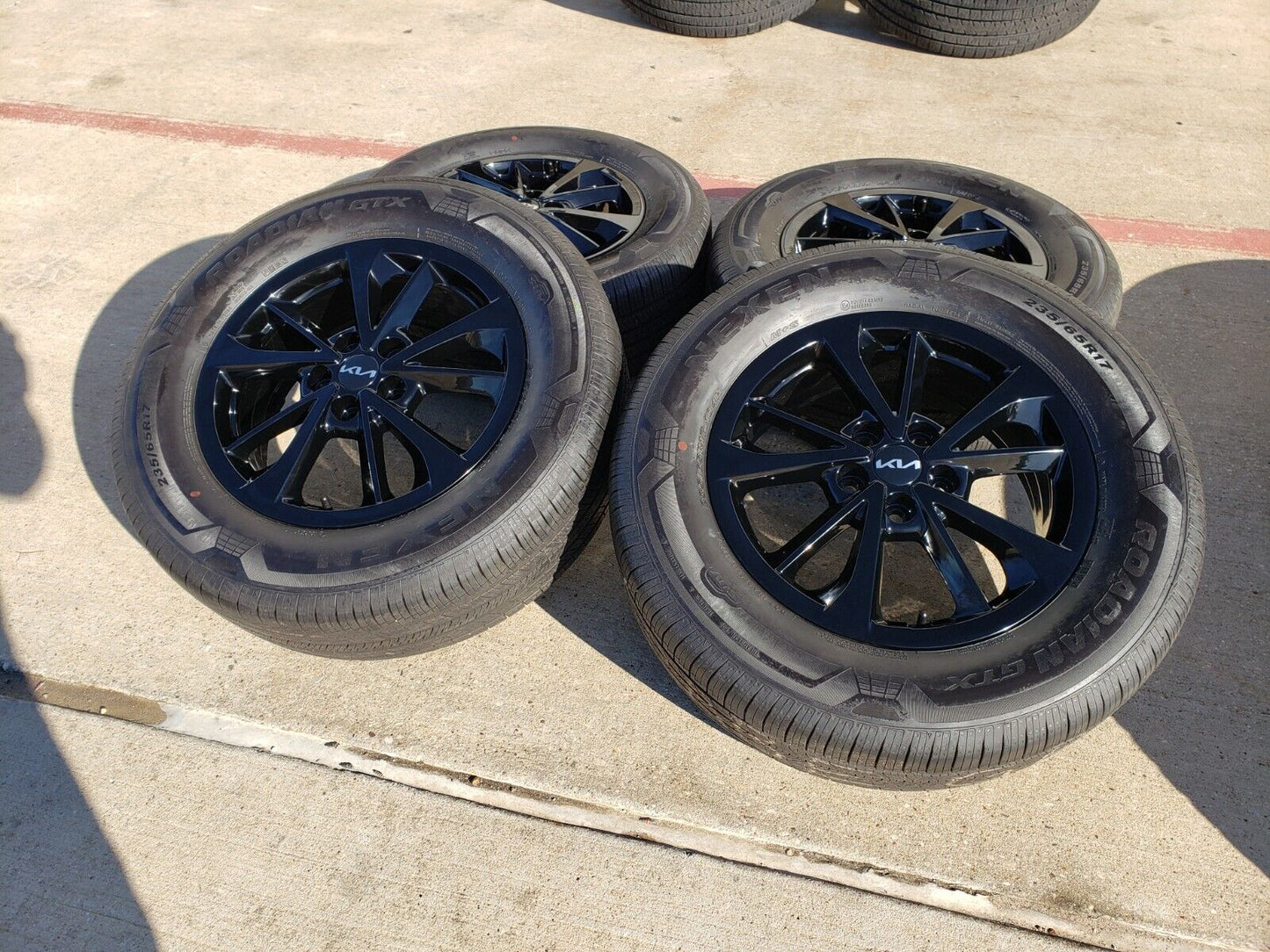 17" Kia Sportage Carnival OEM wheels rims tires 74829 Sorento Sedona 2022 2023