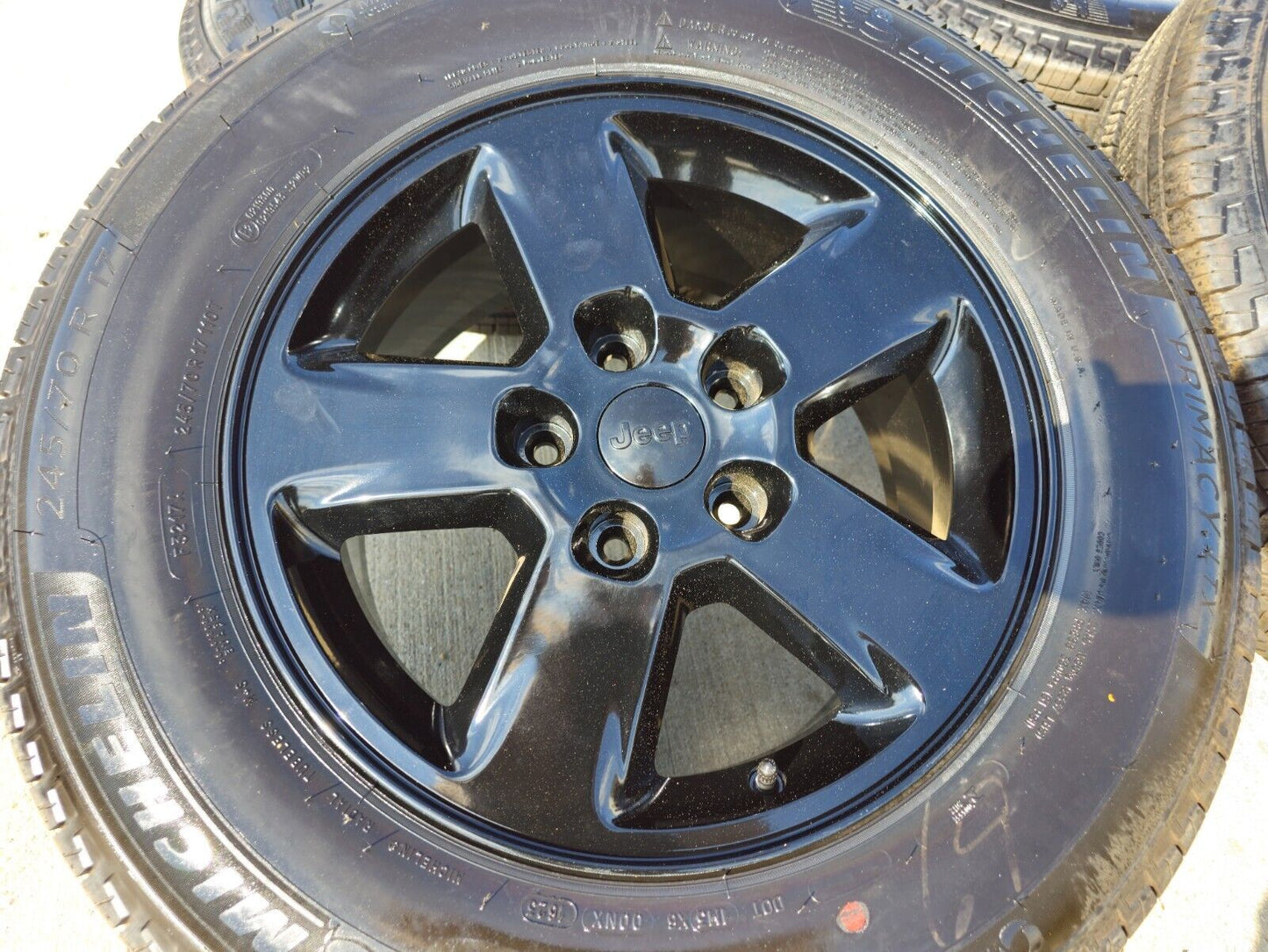 17" Jeep Grand Cherokee OEM wheels rims 9104 tires black NEW
