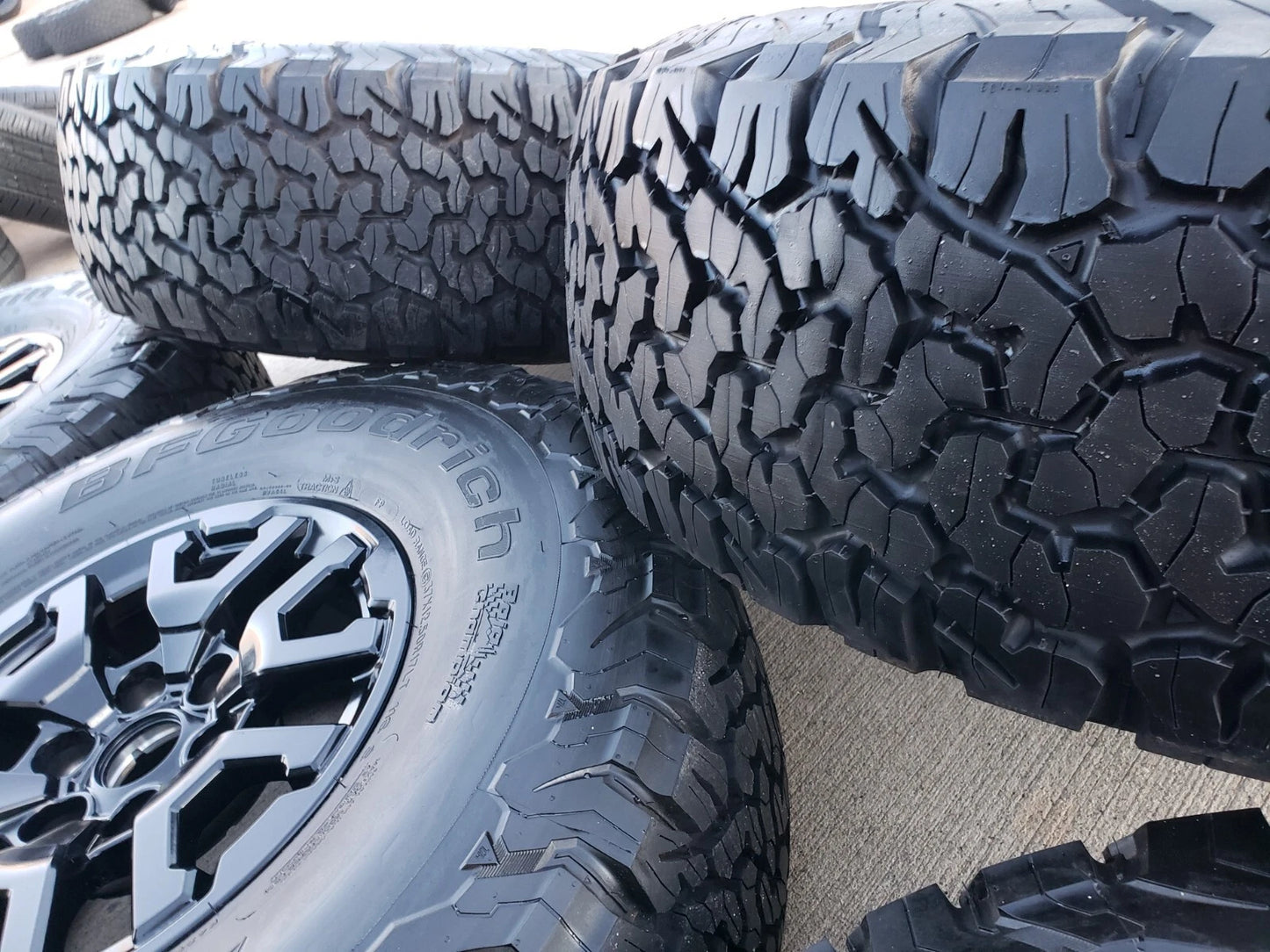 17" Ford F-150 Raptor Bronco OEM rims wheels BFG 10461 tires 2024 2025 BFG NEW