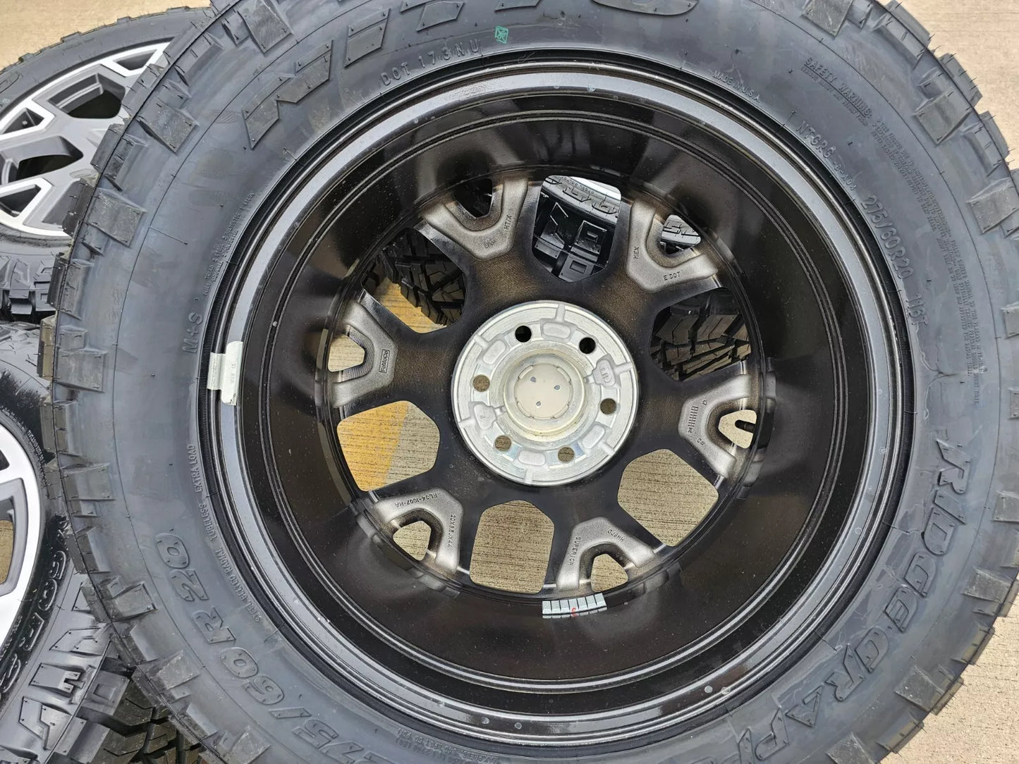 20" Ford F-150 LARIAT Limited OEM rims wheels Expedition 2025 NEW NITTO