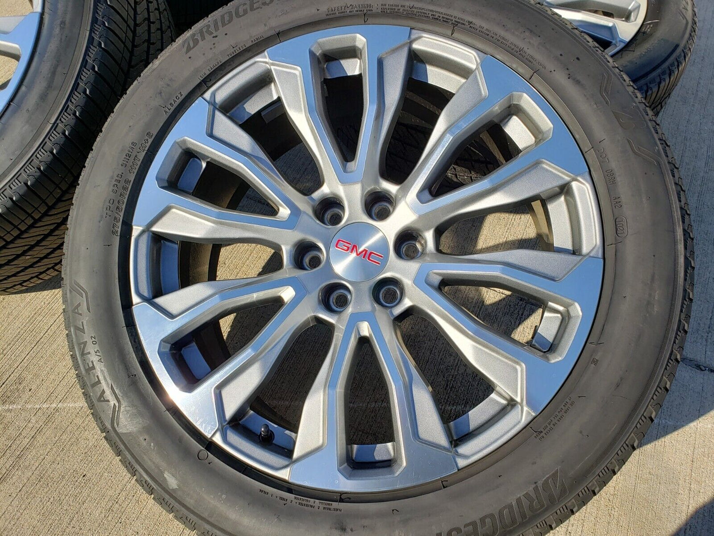22" GMC Yukon Sierra Chevy Tahoe Silverado OEM wheels rims tires 14025 97000