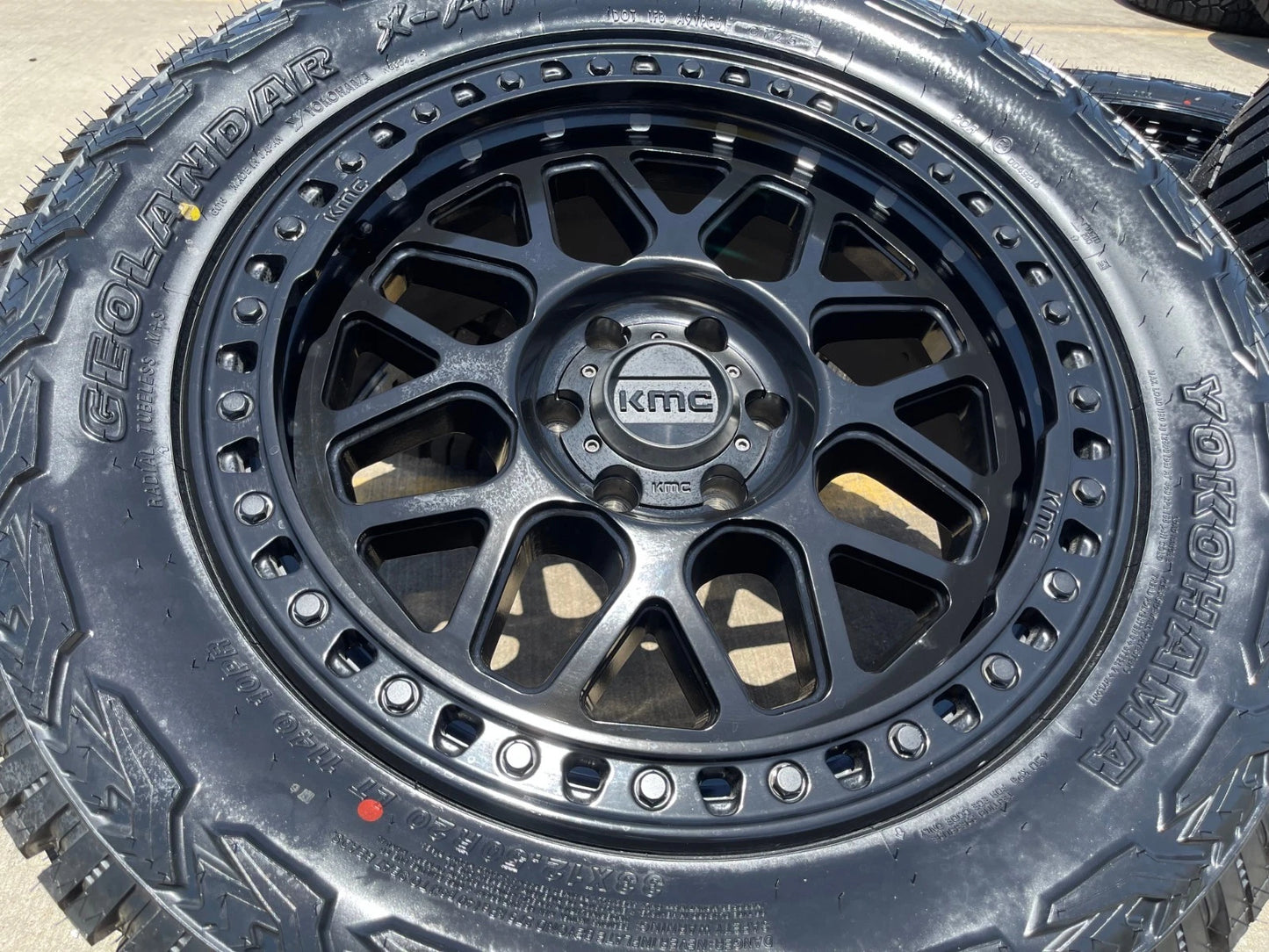 20x9 20" KMC KM549 Ford Expedition F-150 6x135 wheels rims tires 33" NEW