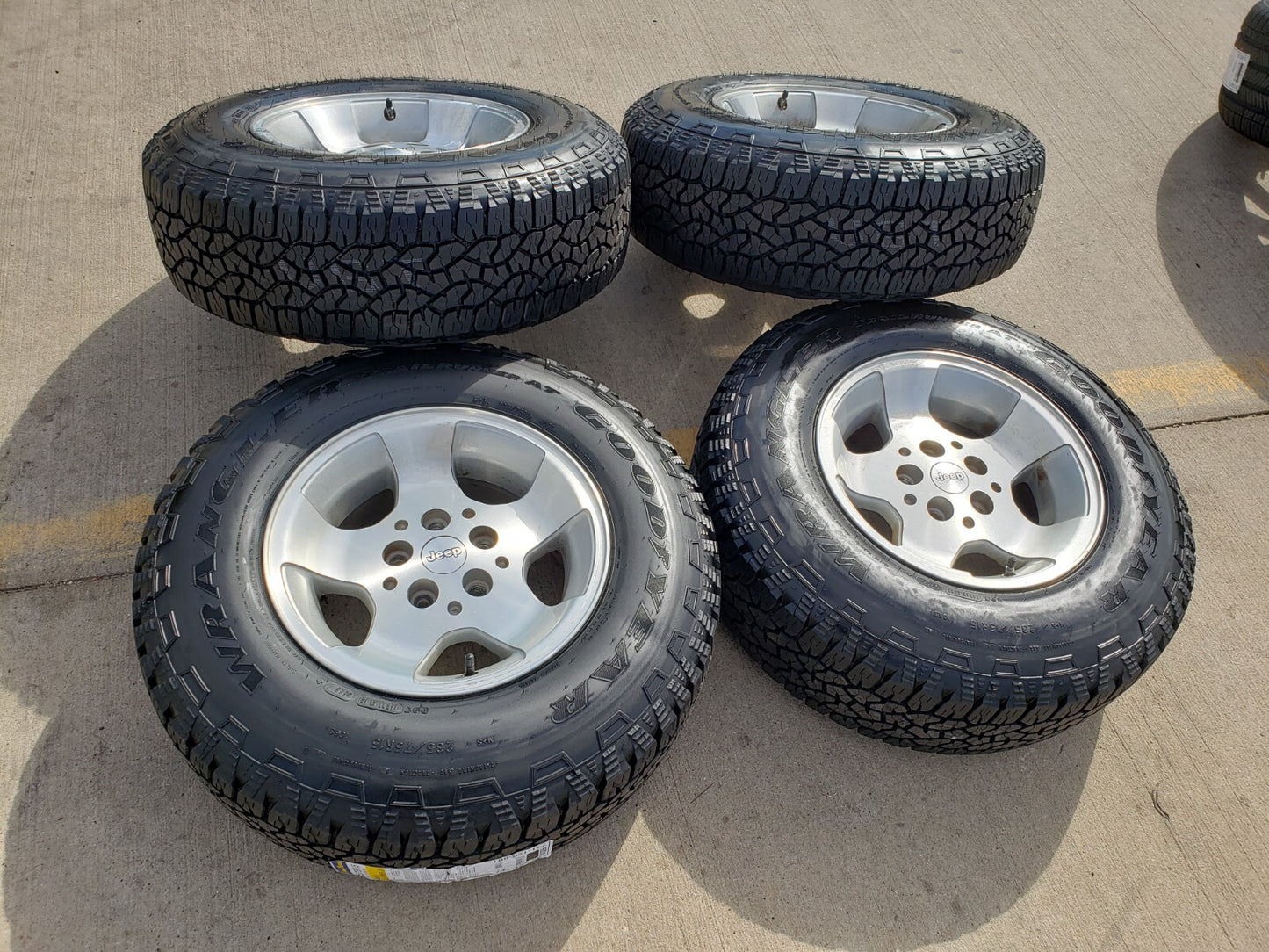 15" Jeep Wrangler OEM wheels rims 9024 1997 1998 1999 2000 2001 NEW A/T tires