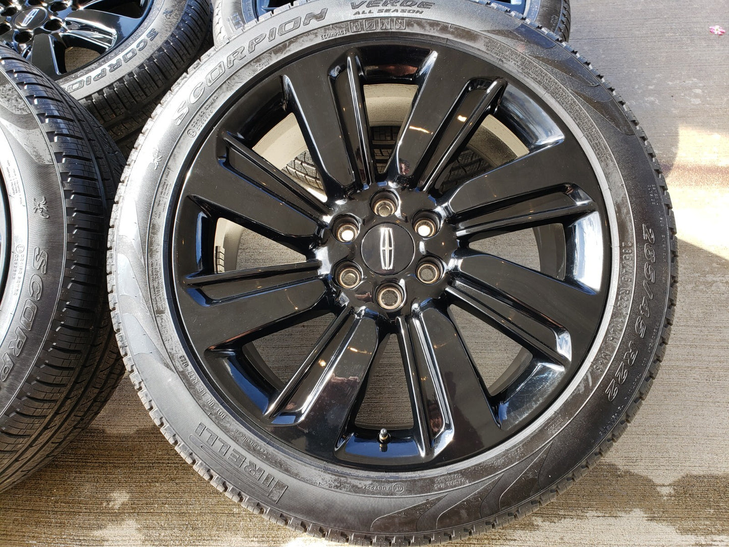 22" Lincoln Navigator OEM rims wheels Black Label 95384 10496 tires NEW
