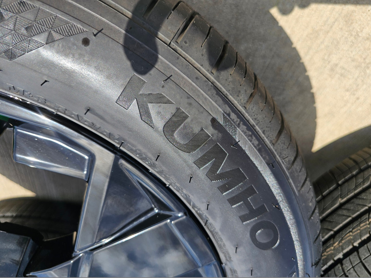 19" Kia Sportage Telluride OEM wheels rims tires Sorento Sedona 2025 2026 NEW