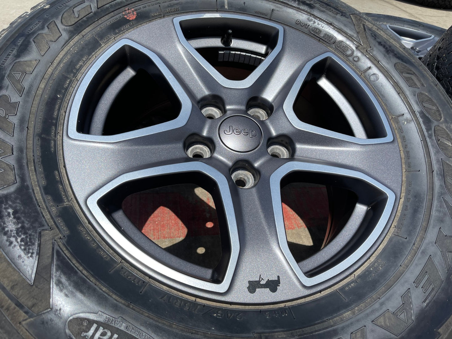 17" Jeep Wrangler Rubicon OEM wheels rims 9217 Gladiator GOODYEAR