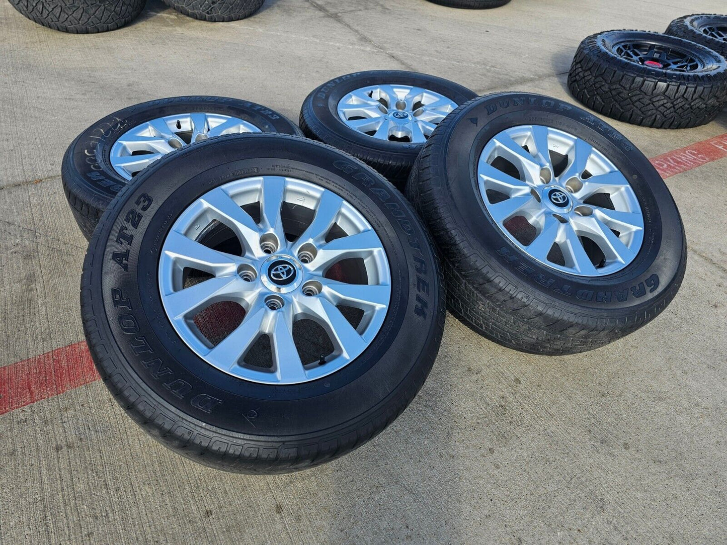 18" Toyota Land Cruiser OEM 75195 LX570 Sequoia Tundra wheels rims 5x150