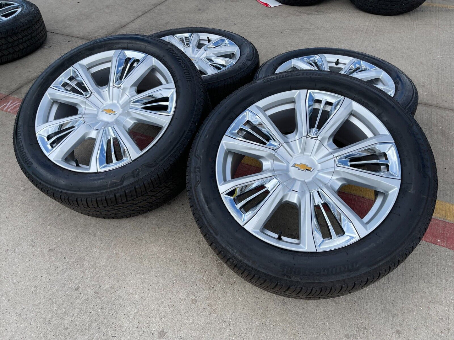 22" Chevy Tahoe RST OEM wheels rims 14046 96951 Silverado Suburban NEW
