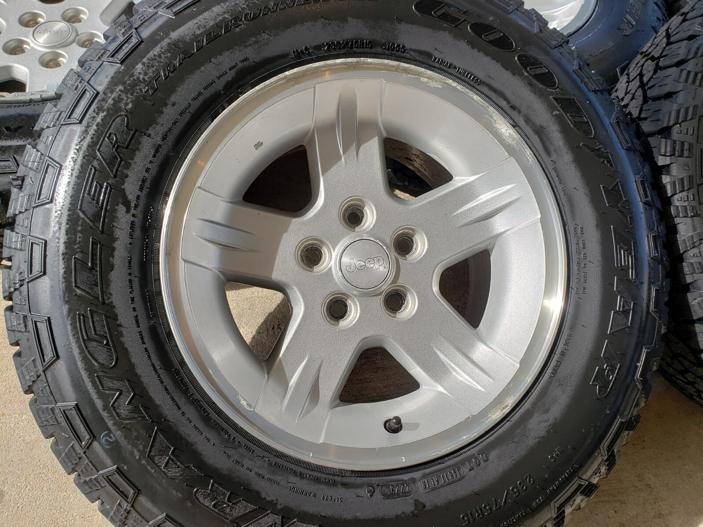 15" Jeep Wrangler OEM wheels rims 9050 1997 1998 1999 2000 2001 NEW A/T tires